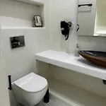 White Jacuzzi * Иос