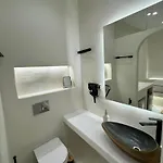 White Jacuzzi * Иос
