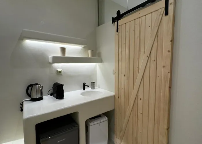 White Jacuzzi Lägenhet